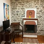 αρχοντικό πρεπάλα Case de vacanță *